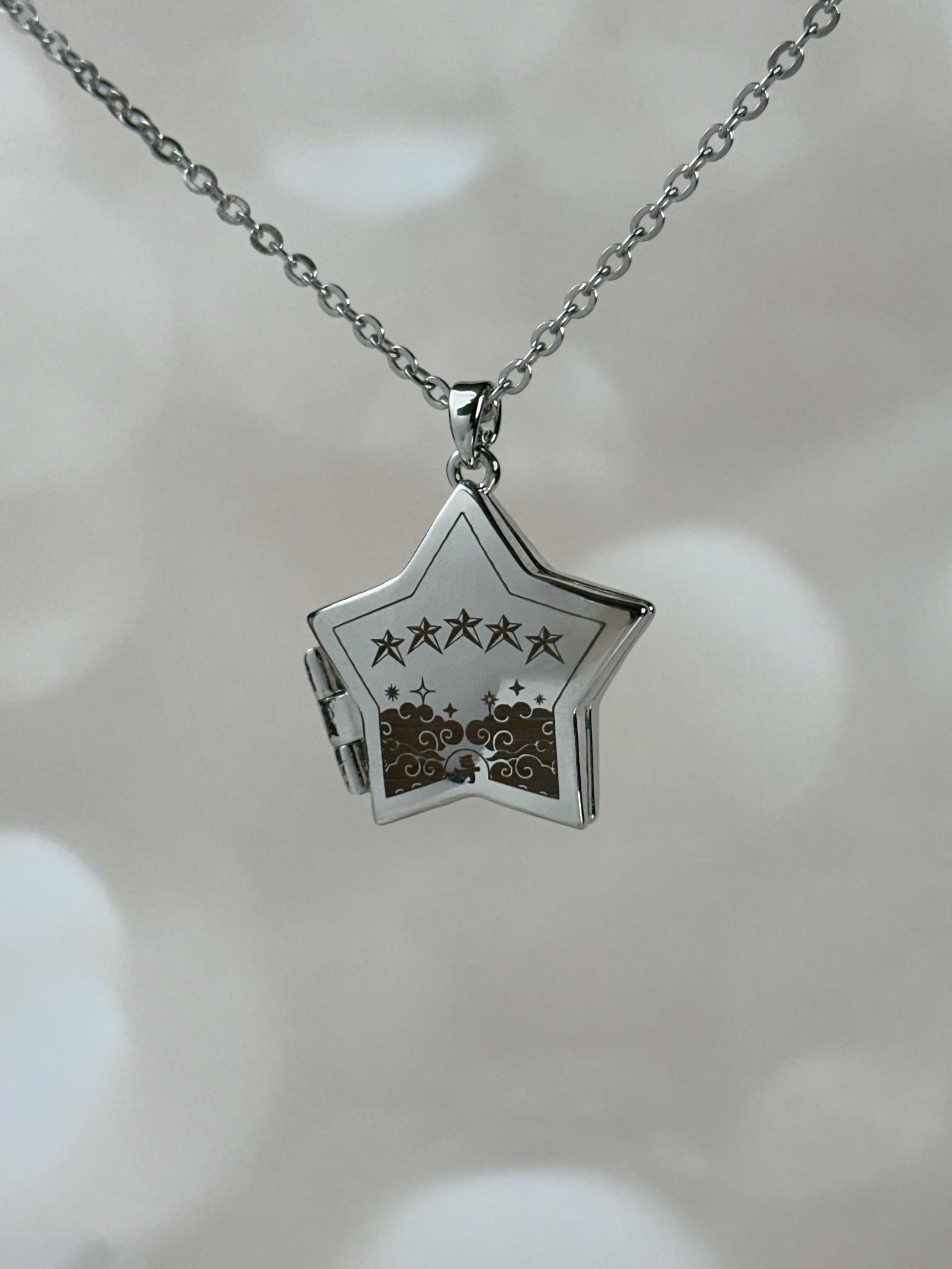 5 Star Locket