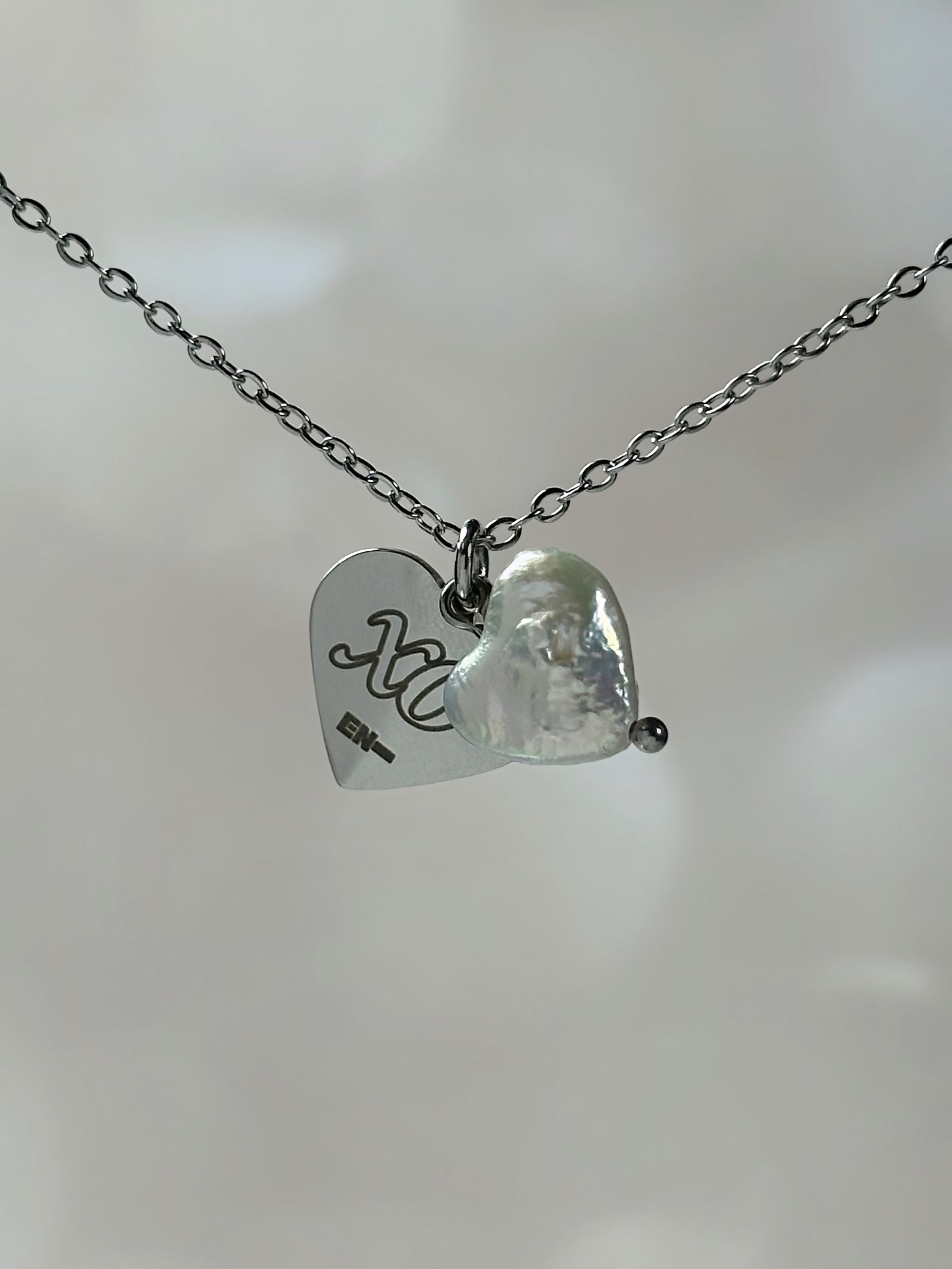 XO Necklace