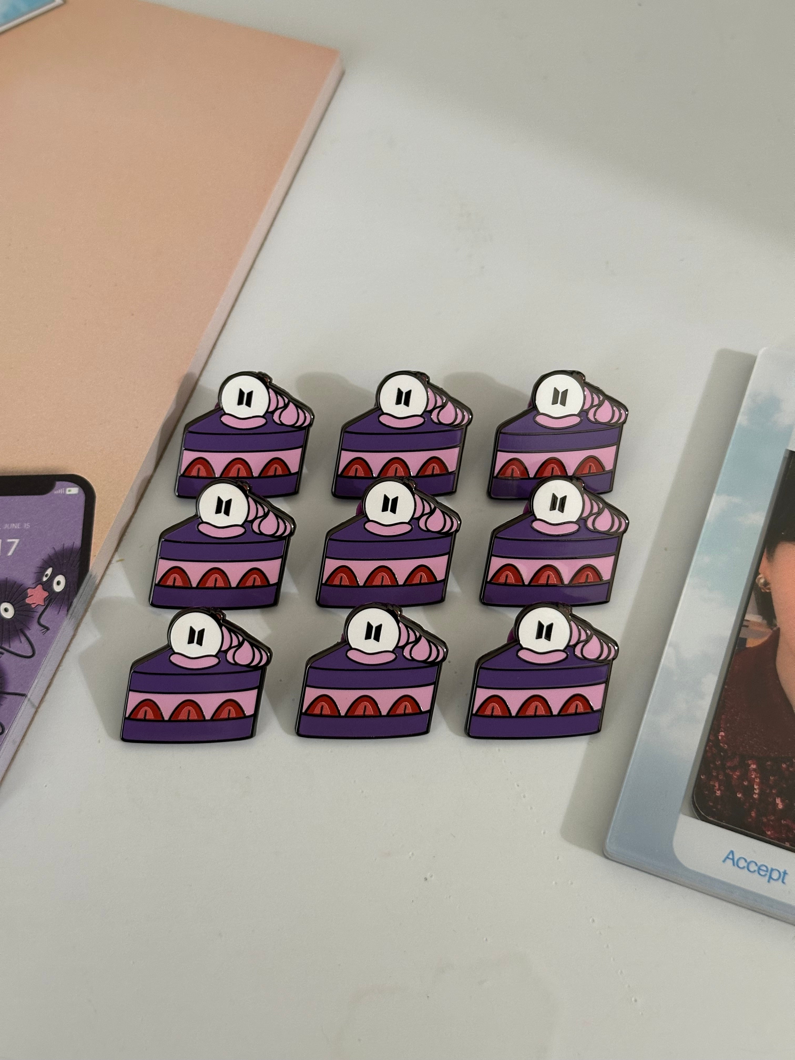 K-Pop Cake Pins