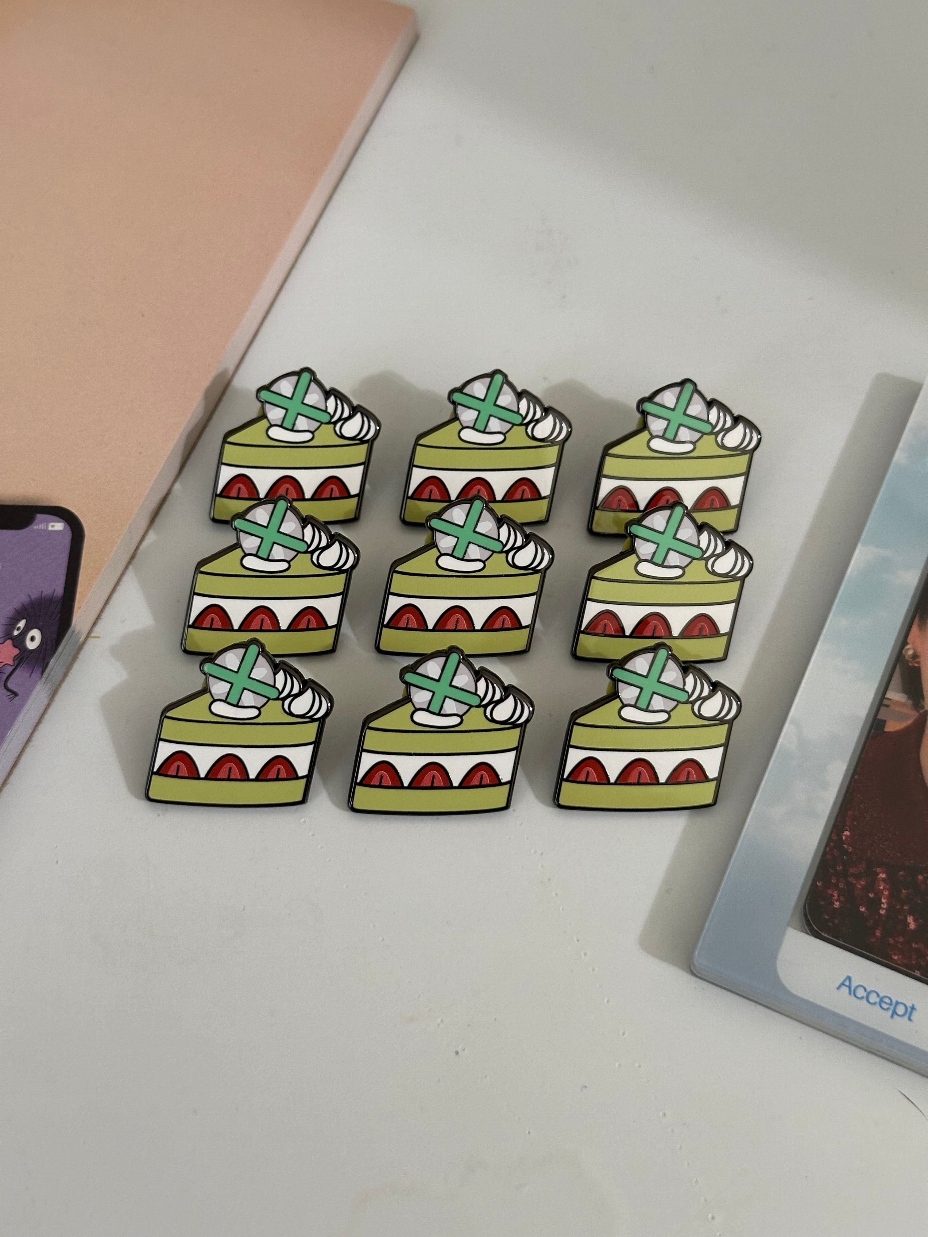 K-Pop Cake Pins